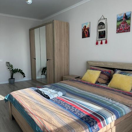Lakestay 3 Almaty Bagian luar foto